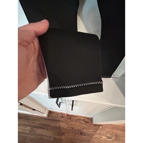 Hisea‎ Kids Scuba Donkey Neoprene Wetsuit Size 12, Black W/Red Trim - Picture 9 of 9